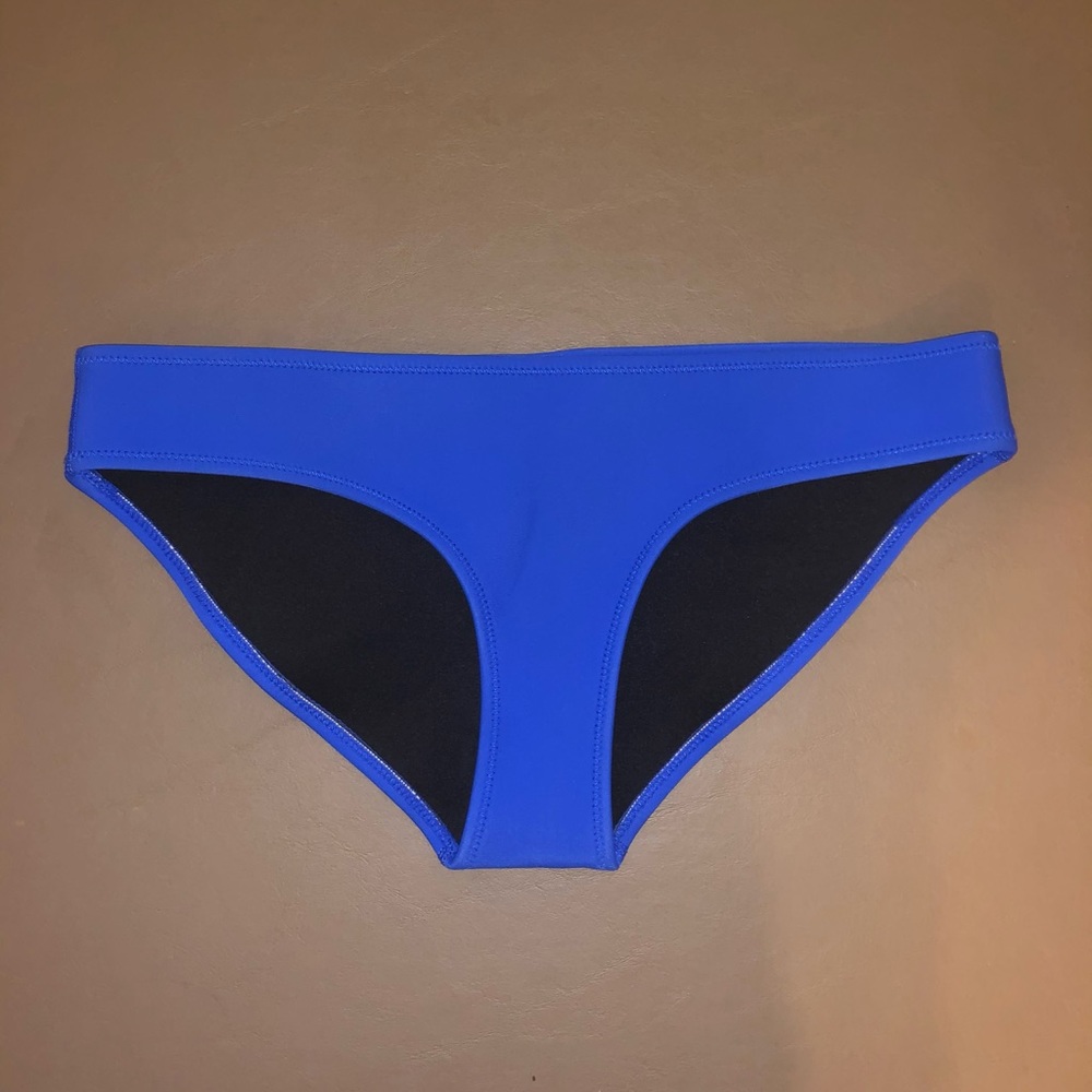 blue triangl bikini bottom